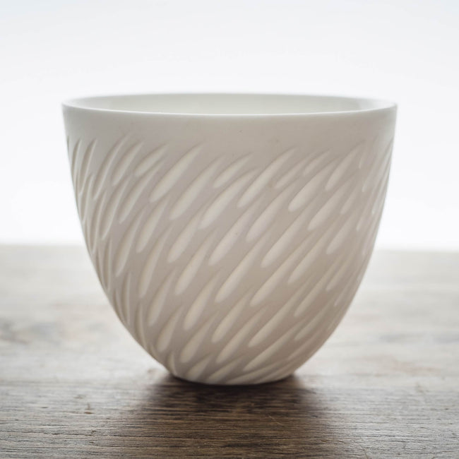 Fine Bone China Teacup with Translucent Finish
